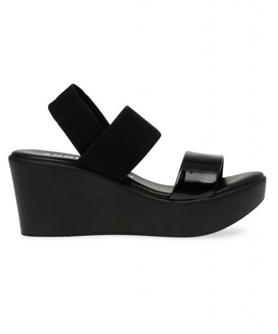 Women's Poli Platform Sandal Black $39.16 Shoes