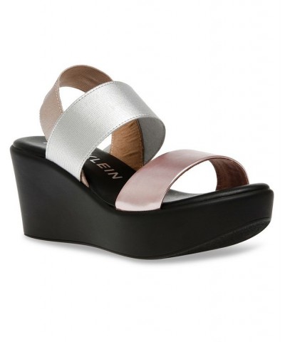 Women's Poli Platform Sandal Black $39.16 Shoes